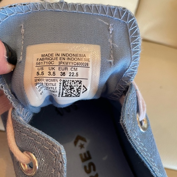 Ladies Blue Shimmer Converse - Picture 5 of 5